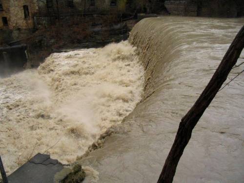 Van Natta Dam 18 - very high water