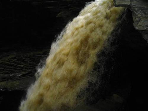 Cavern Cascade